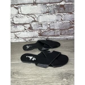 Breckelles Black Leather Cross Strap Flats Slides Sandals Women Sz 8M US/39EU